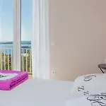 Peaceful Apartment With Beautiful View