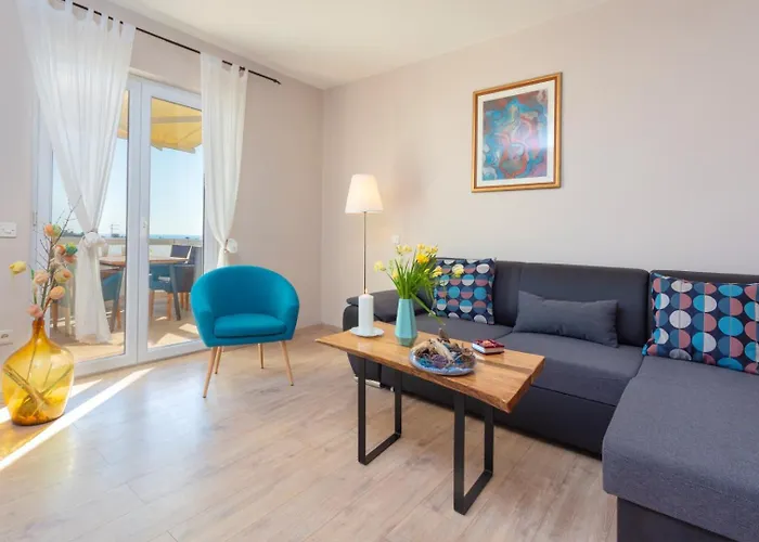 Peaceful Apartment With Beautiful View